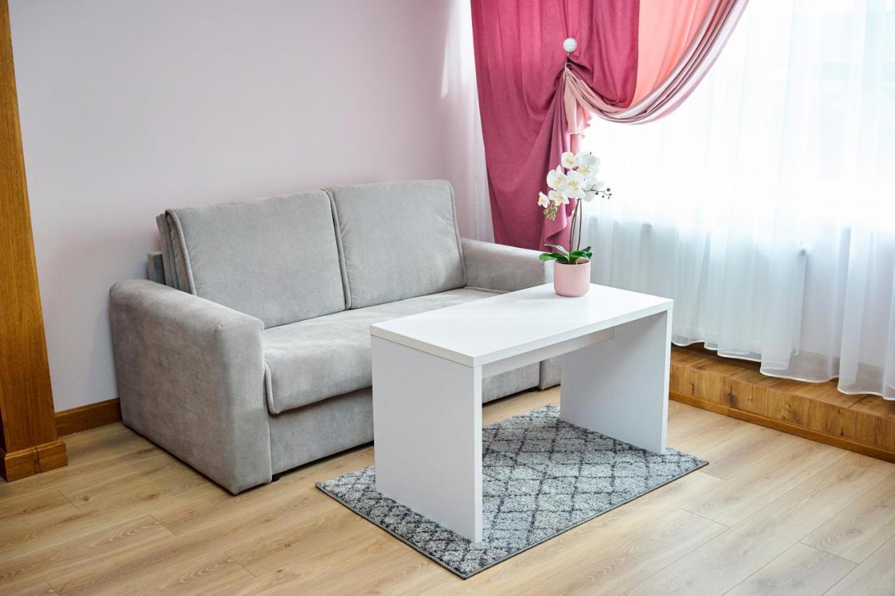 Східний Hotell Berezhany Exteriör bild