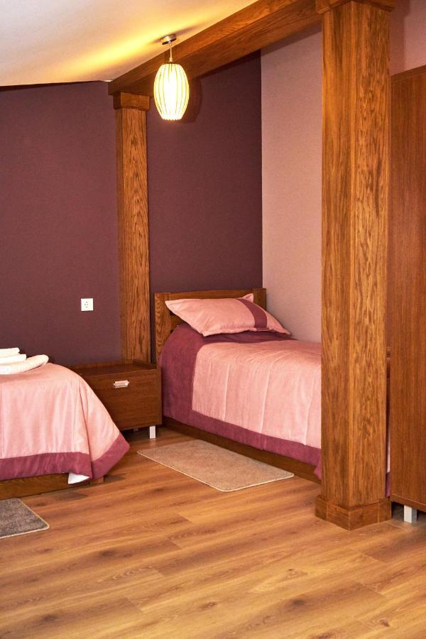 Східний Hotell Berezhany Exteriör bild