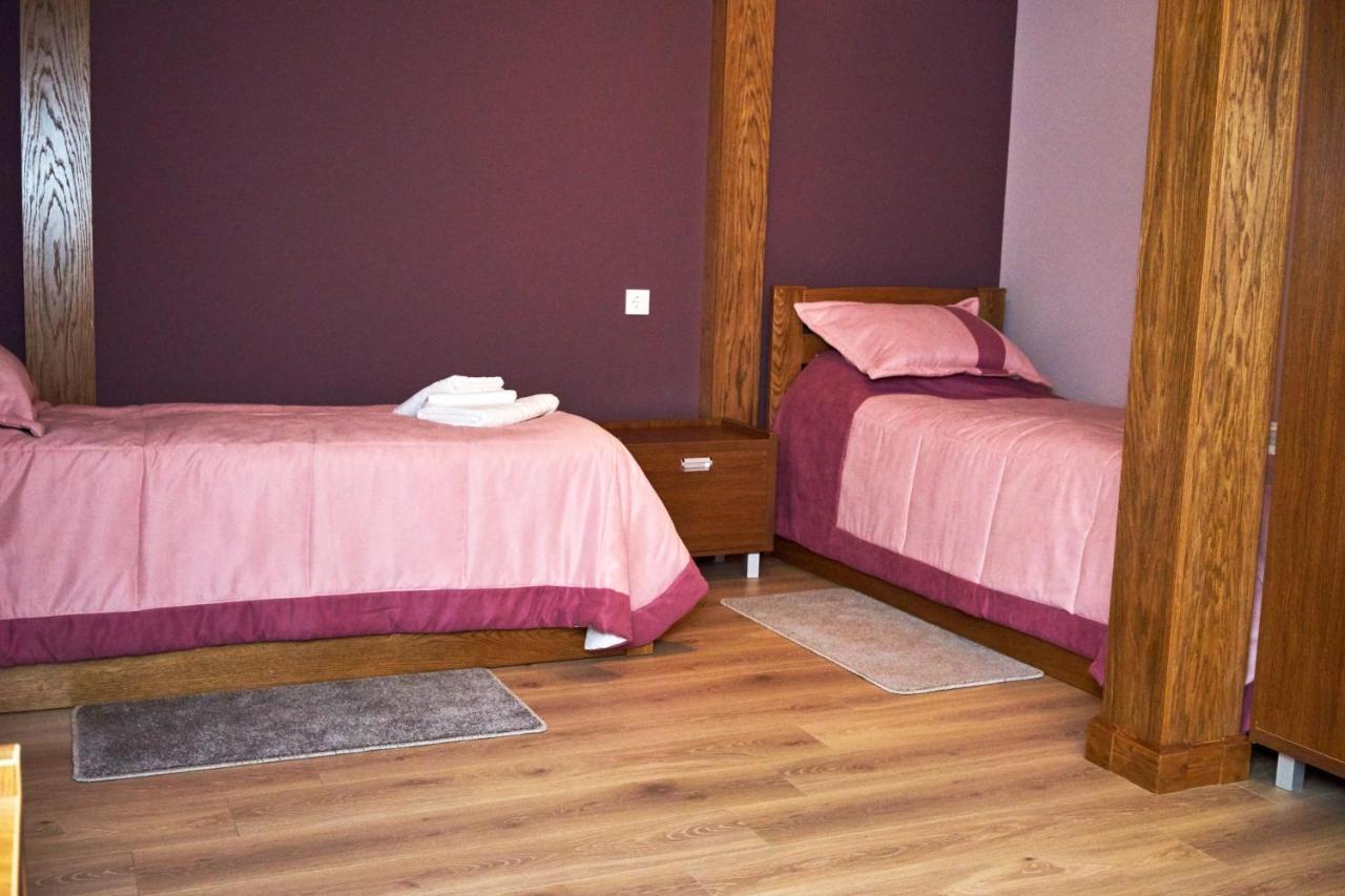 Східний Hotell Berezhany Exteriör bild