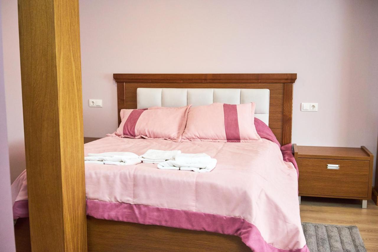 Східний Hotell Berezhany Exteriör bild