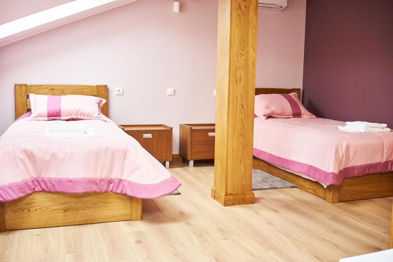 Східний Hotell Berezhany Exteriör bild